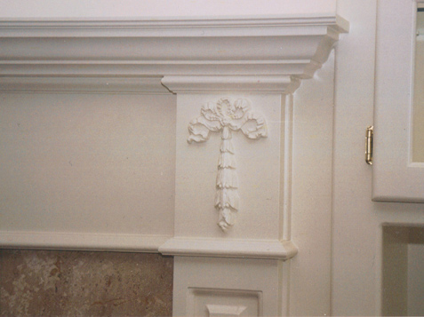 Mantle Close-up showing Applique