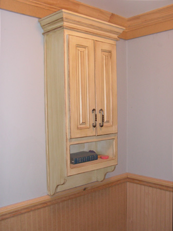 Upper Cabinet over toilet - Traditional